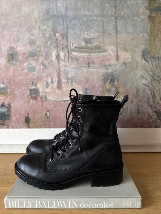 Frye Shoes - Frye Black Lace-Up Leather Combat Boots - Size 8.5